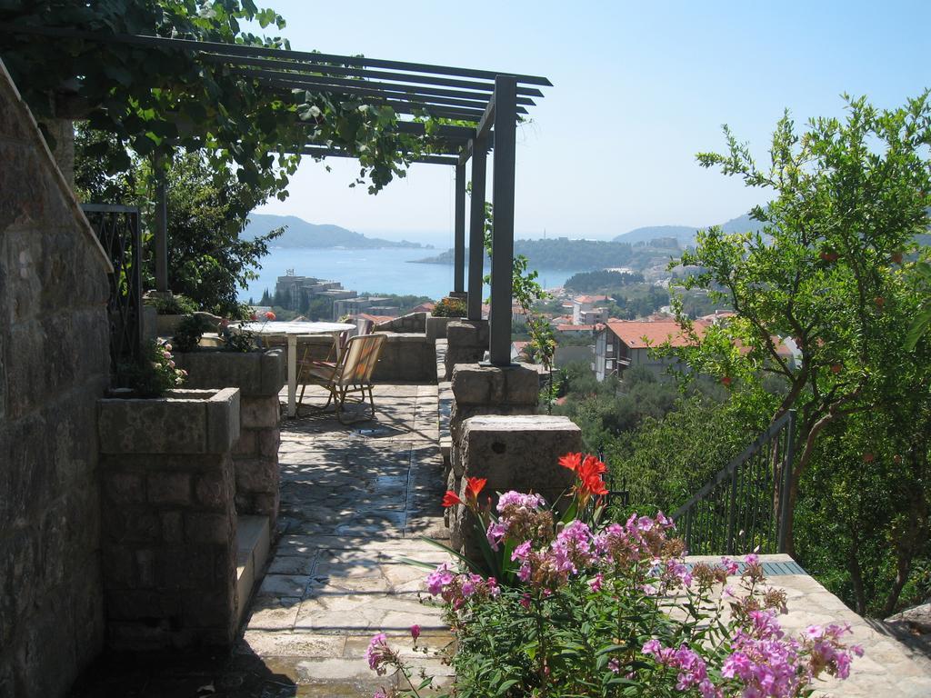 Apartments Villa Cucuk Budva Bilik gambar