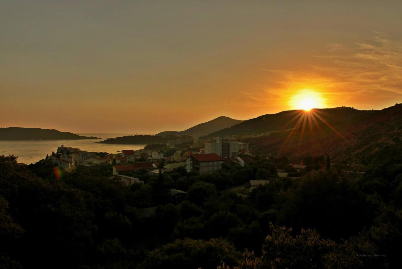 Apartments Villa Cucuk Budva Luaran gambar